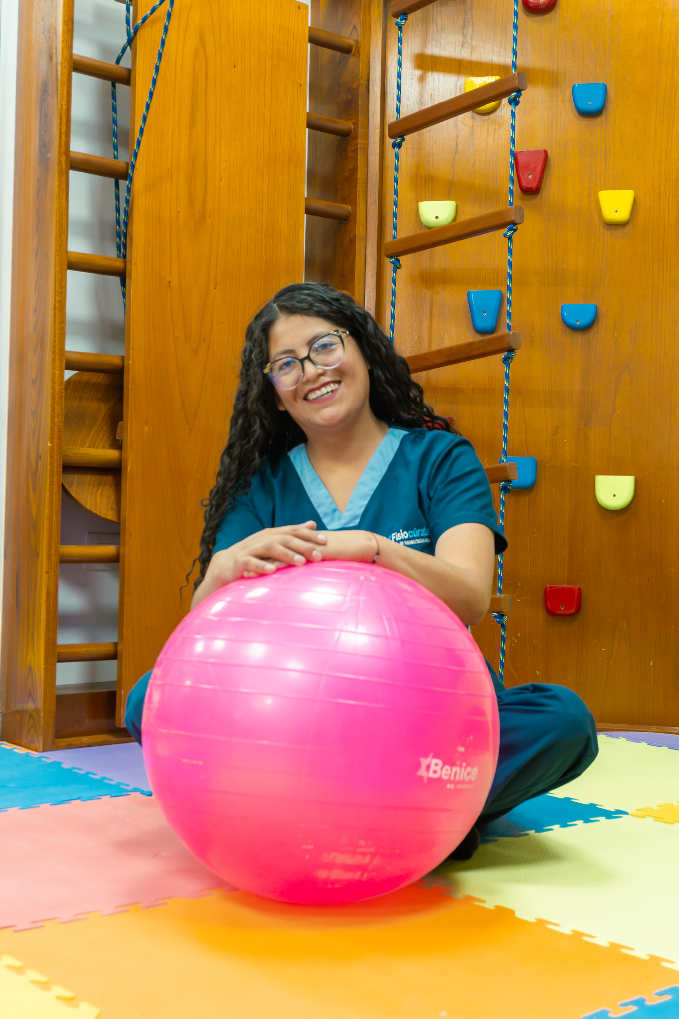 Vanesa, terapeuta en Fisiocurate